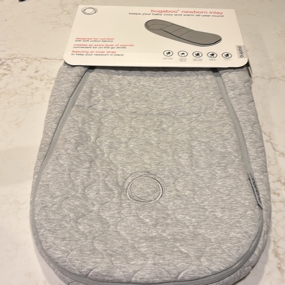 Bugaboo newborn inlay for strolling. NWT - Picture 2 of 7